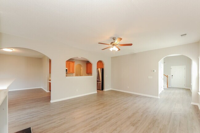 Building Photo - 16 Cottage Trce