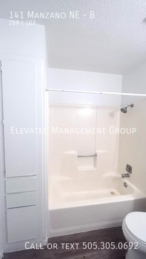 Building Photo - 141 Manzano St NE