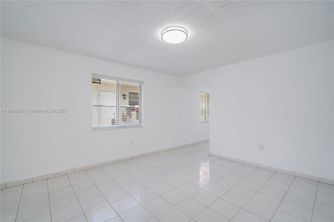 Photo - 3437 SW 25th St Apartment