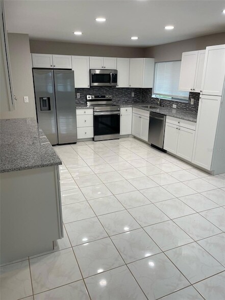 Foto del edificio - 4246 Hokan Ave