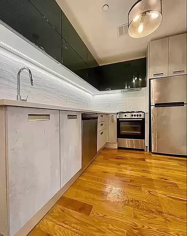 Building Photo - 24 Ford St