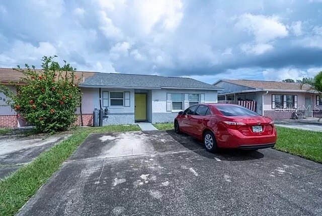 Foto del edificio - 6911 Edgefield Ln