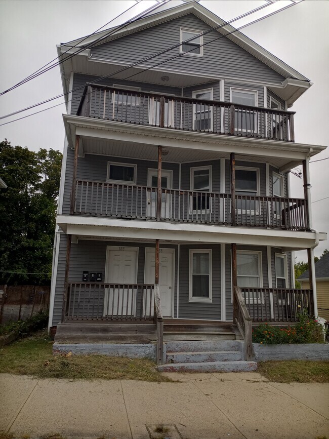 Building Photo - 185 Pavilion Ave