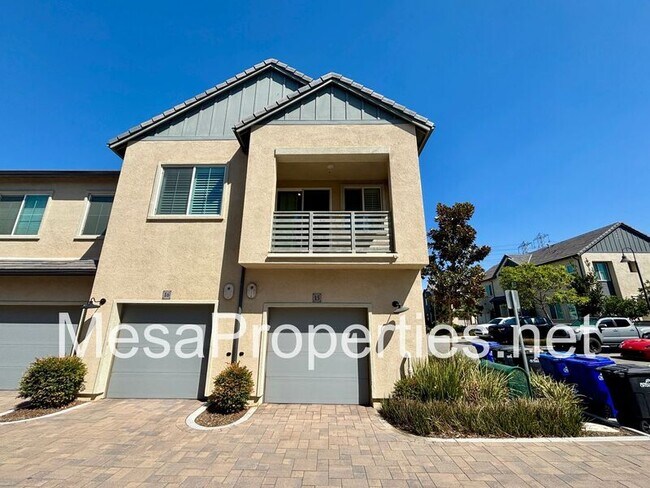 Building Photo - 3880 S Oasis Paseo