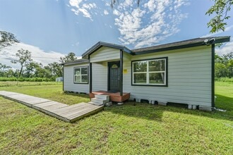 Building Photo - 2155 County Rd 348