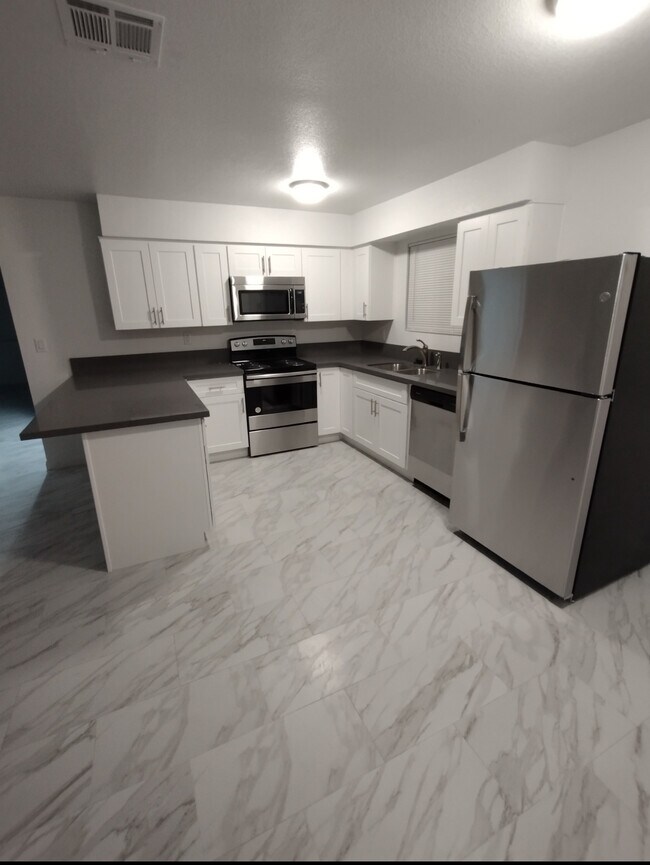 Foto del edificio - 437 14th St