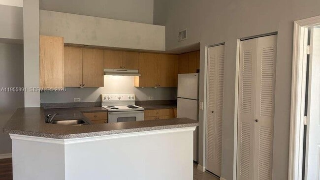 Foto del edificio - 222 Villa Cir