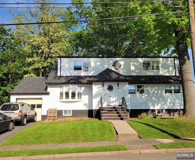 8282fl Oak Ave, Maywood, NJ 07607 Townhouse for Rent in Maywood, NJ