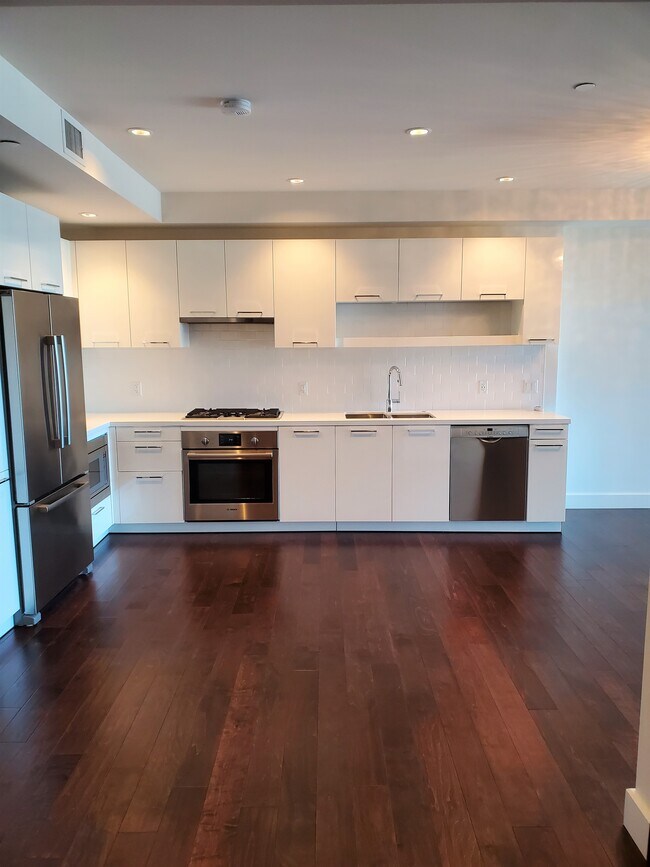 Foto del edificio - 4422 N 75th St