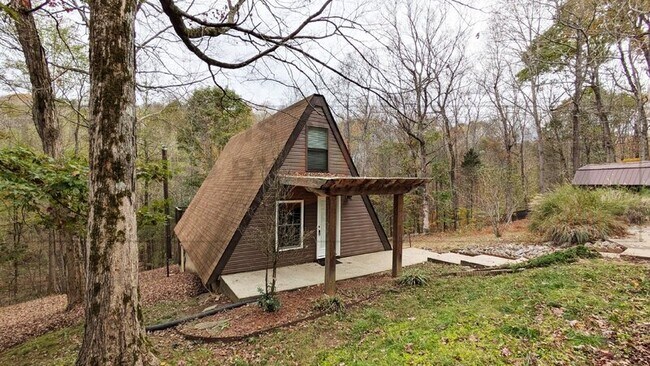 Foto del edificio - 452 Harper Rd