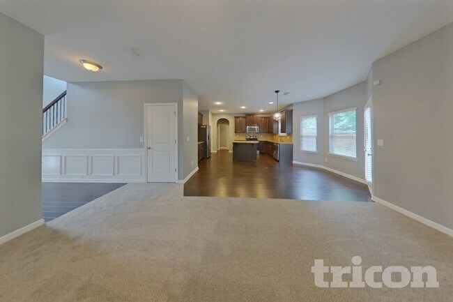 Foto del edificio - 1562 Pressley Ln