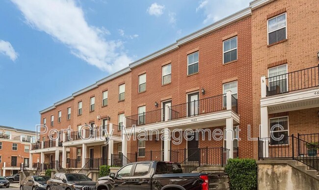 Foto del edificio - 4625 Dillon St