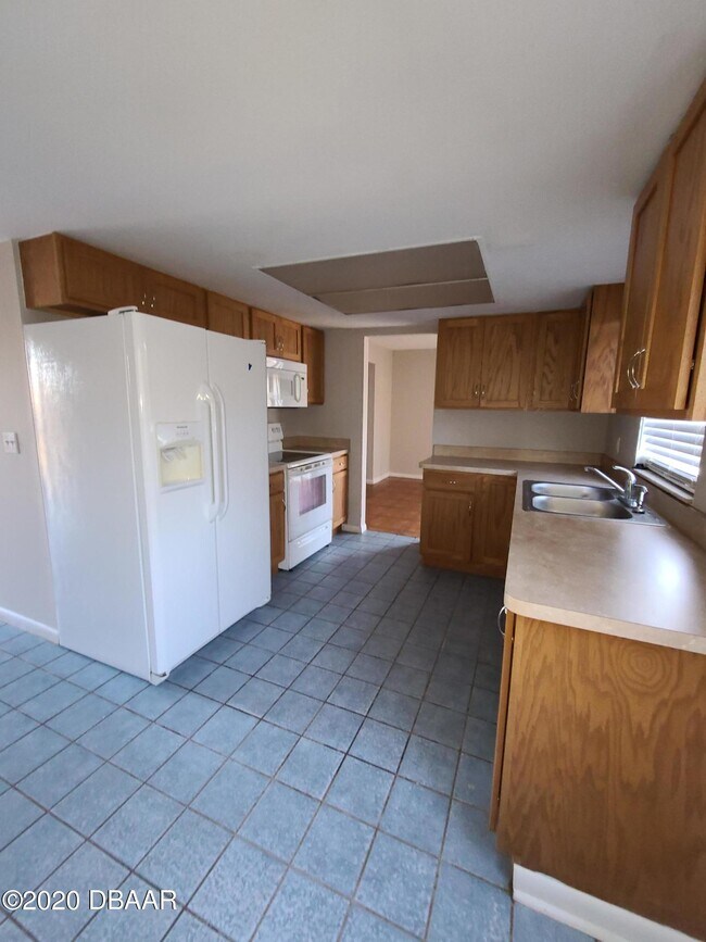 Foto del edificio - 55 Ravenwood Dr