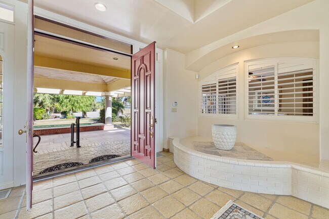 Building Photo - 50180 Vista Montana Rd