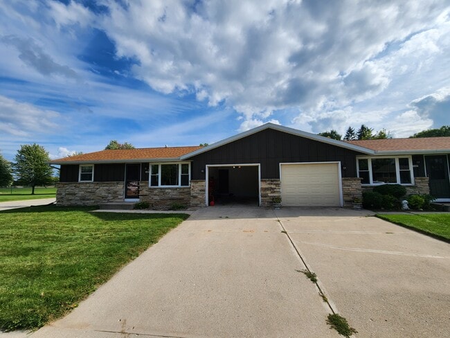 Building Photo - 3603 Geele Ave