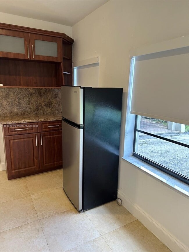 Building Photo - 13005 SW 116th Ct