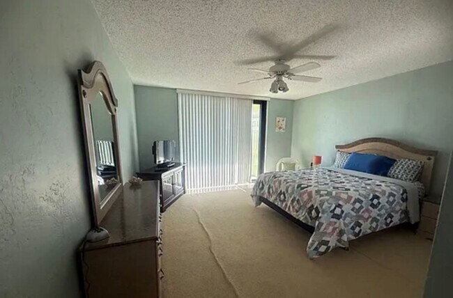Foto del edificio - 1441 N Atlantic Ave