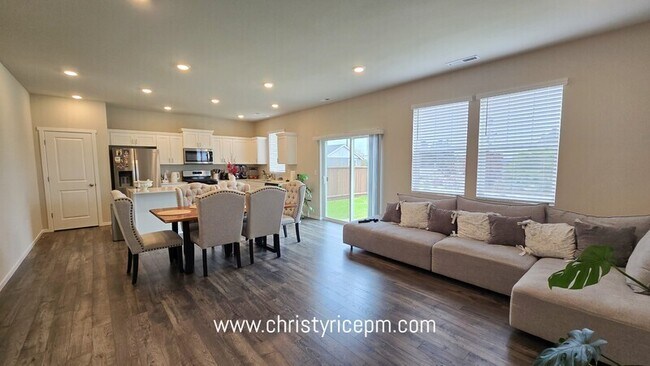 Foto del edificio - 1712 Moran Ave