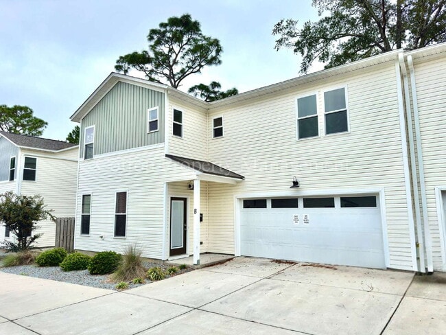Modern 3BR/2.5BA Townhome | $2,100/mo. | P... - Modern 3BR/2.5BA Townhome | $2,100/mo. | P...