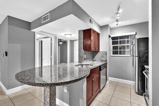 Building Photo - 2890 N Oakland Forest Dr