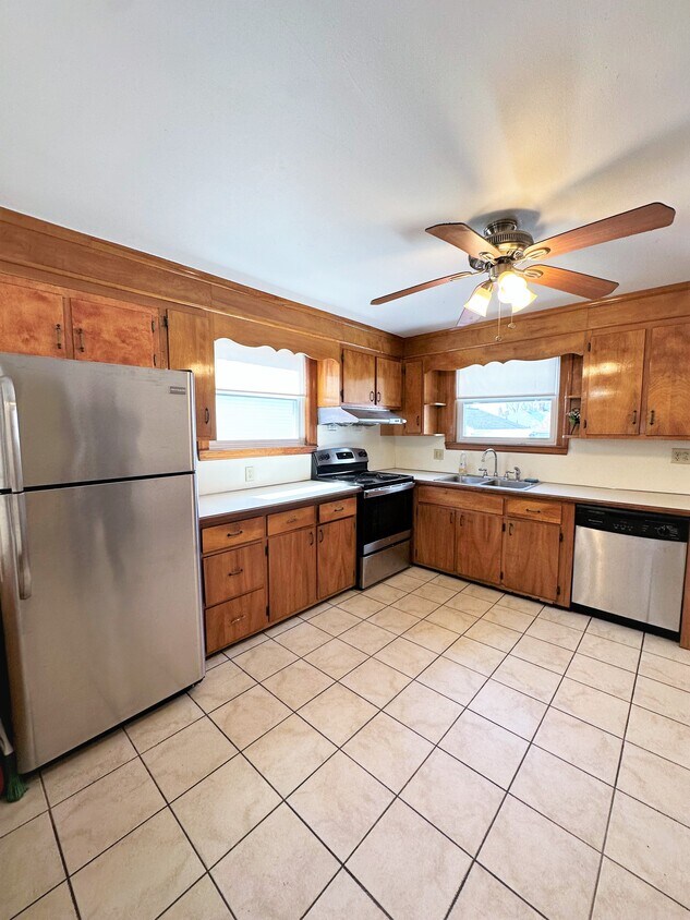 144 Sumner St Unit 1, Quincy, MA 02169 Apartments in Quincy, MA