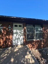 Building Photo - 751 S Governeour Rd