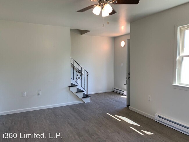 Building Photo - 3 br, 1 bath House - 110 Buchanan Street