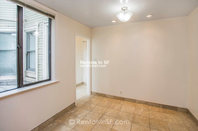 Building Photo - Spectacular 2 Br Flat in Haight Ashbury!
