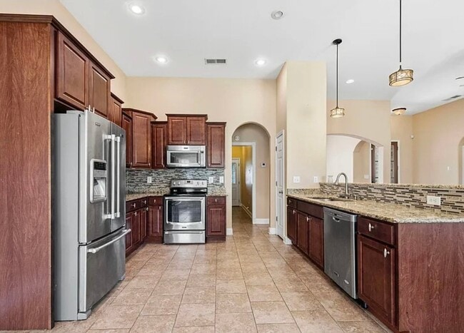 Building Photo - 2890 Colony Cove