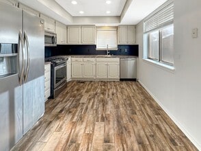 Building Photo - 6710 E 69th St