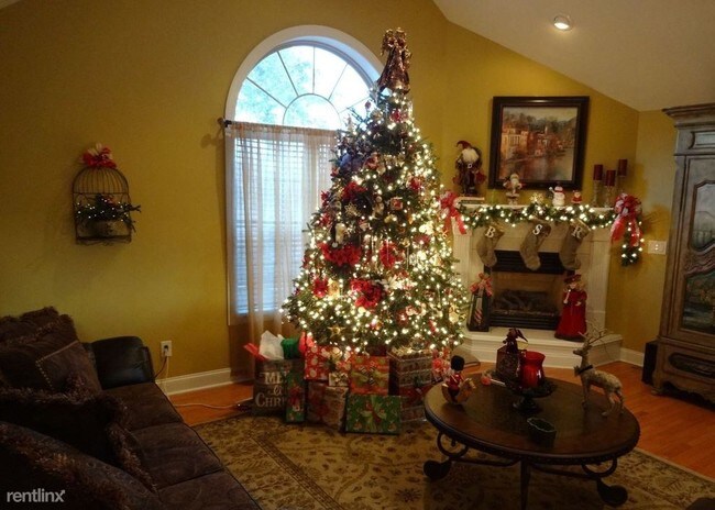 Foto del edificio - 1007 Ringlet Ct