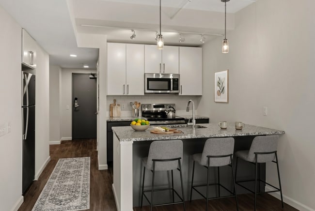 Building Photo - Gallery 118