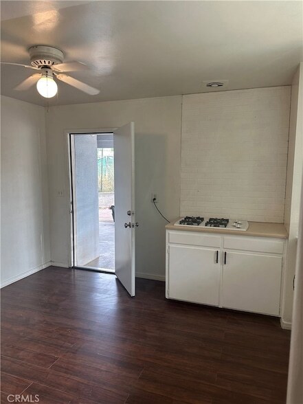 Foto del edificio - 501 University Pl