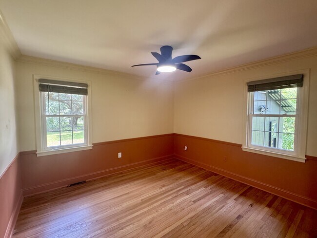 Foto del edificio - 774 Creekside Dr