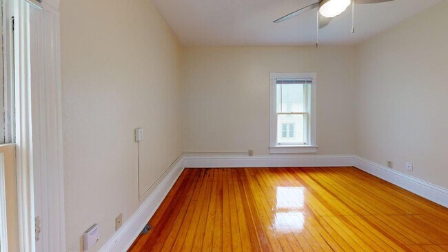 Foto del edificio - 814 Burnett Ave