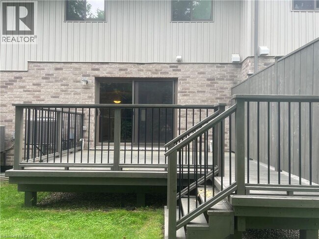 Photo du bâtiment - 635 Saginaw Pkwy