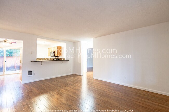 Photo - Charming Two Bedroom Unit in North Tabor! Apartment