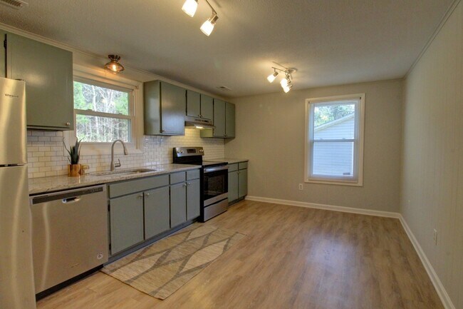Foto del edificio - 2530 Glenbrook Dr