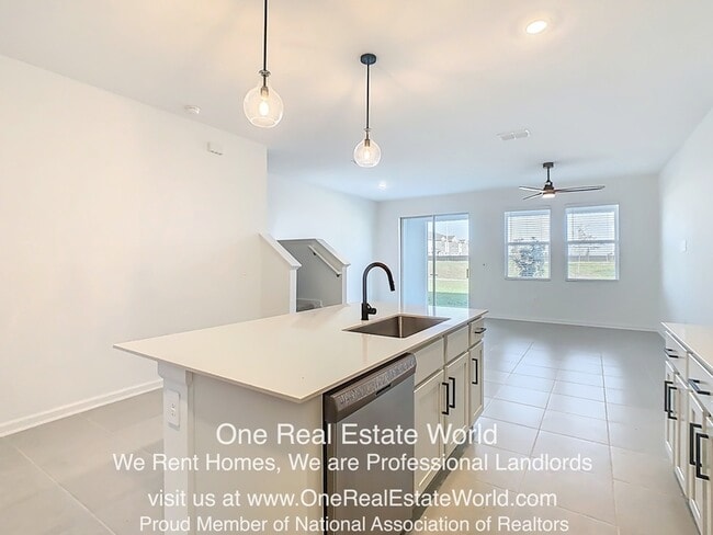 Building Photo - 2971 Maloof Dr