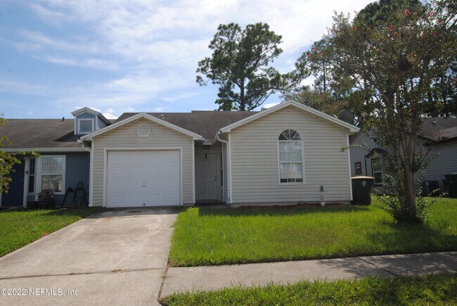 Foto del edificio - 2468 Spring Vale Rd