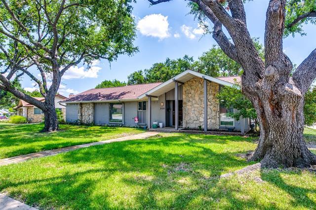 Primary Photo - 3130 Brookhaven Club Dr