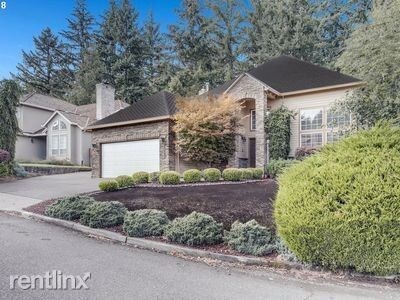 Building Photo - 13243 SW Clearview Way