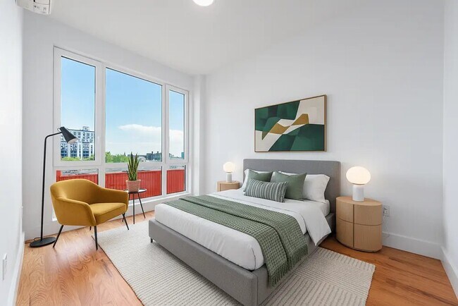 Foto del edificio - 2715 Fulton St