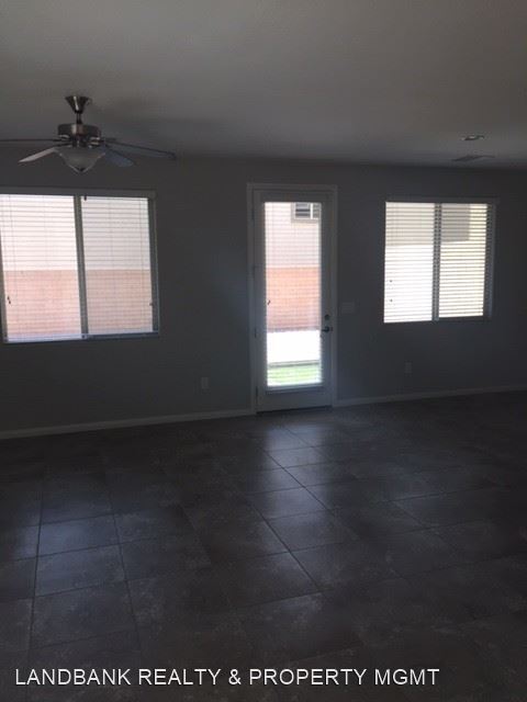 Building Photo - 4 br, 2.5 bath House - 9023 Sea Grass Bay ...