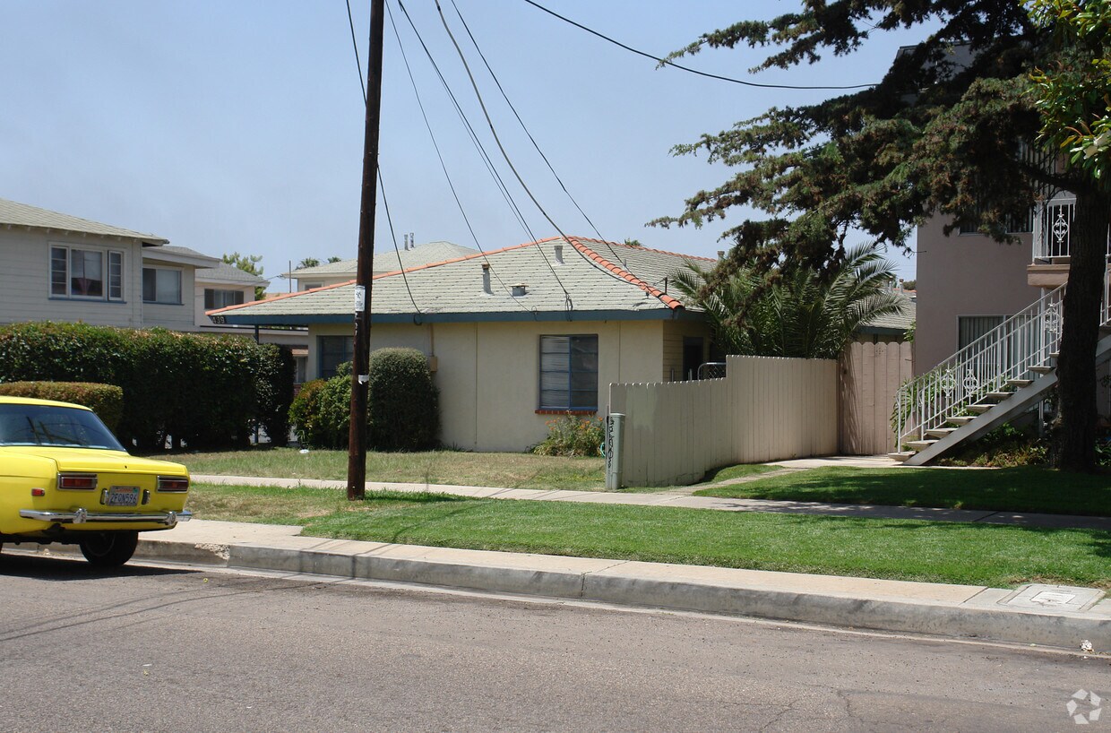 Building Photo - 439 D St