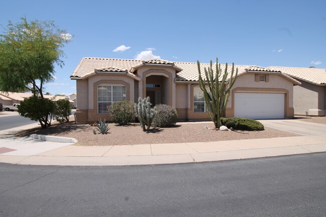 Building Photo - 7138 W Rivulet Dr