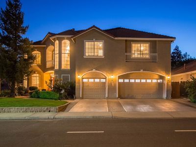 Building Photo - 2691 Castleview Dr