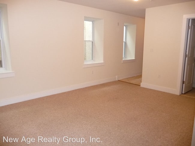 Building Photo - 5108 Spruce St