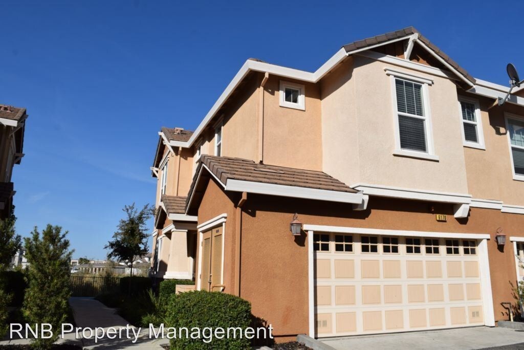 Primary Photo - 6170 Lonetree Blvd