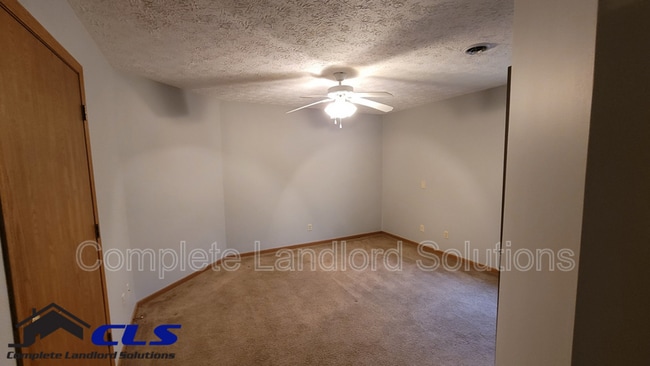 Foto del edificio - 554 College Ave